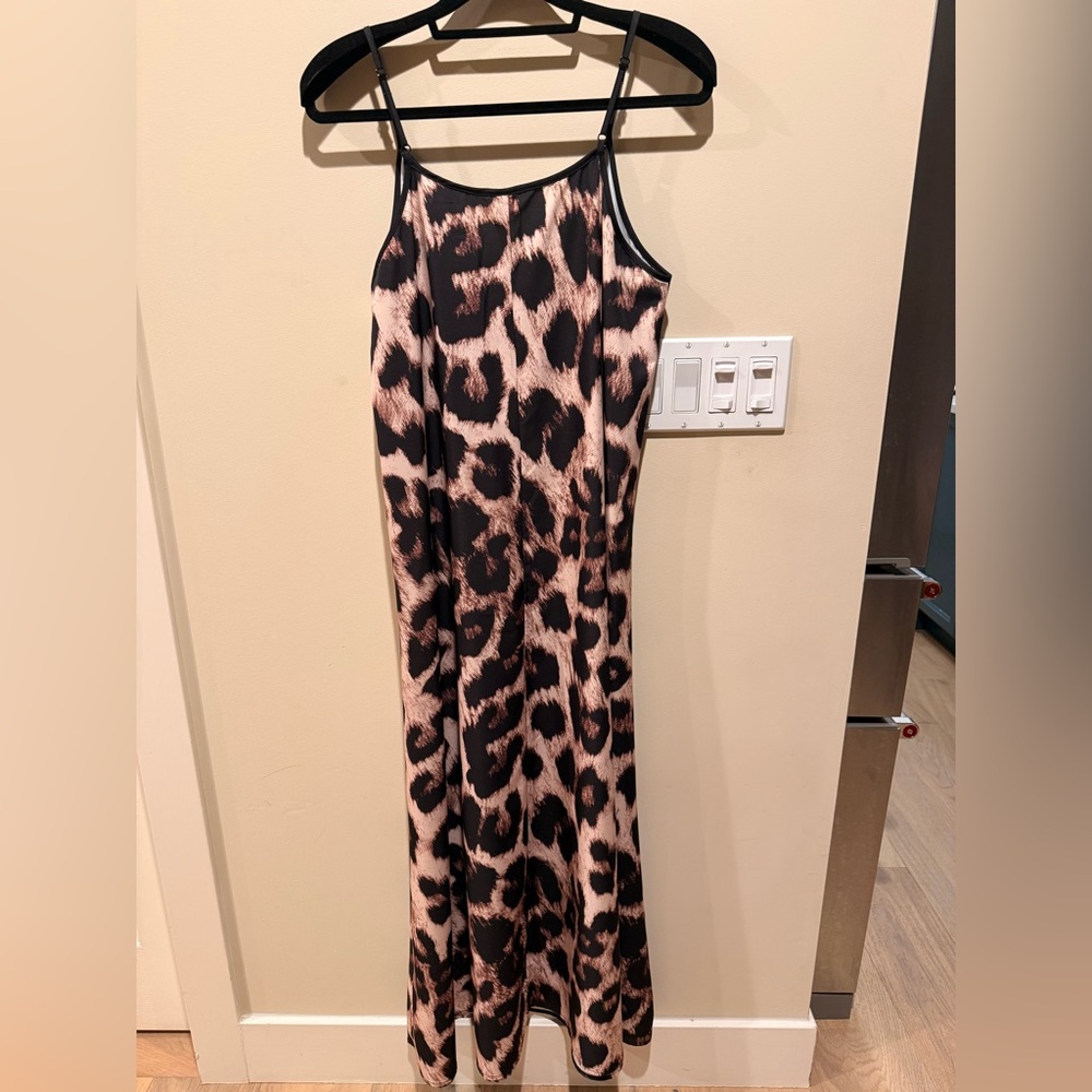 BNWOT SHEIN Leopard Print Maxi Dress - Picture 6 of 6